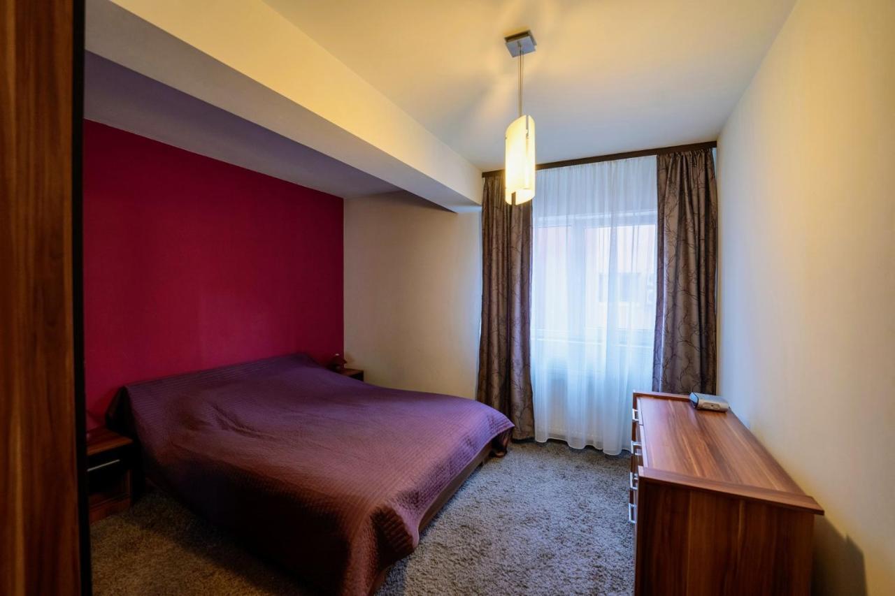 Quiet 3-Room Apt - 2 Parking Spaces - 5 Min Bus Floreşti المظهر الخارجي الصورة