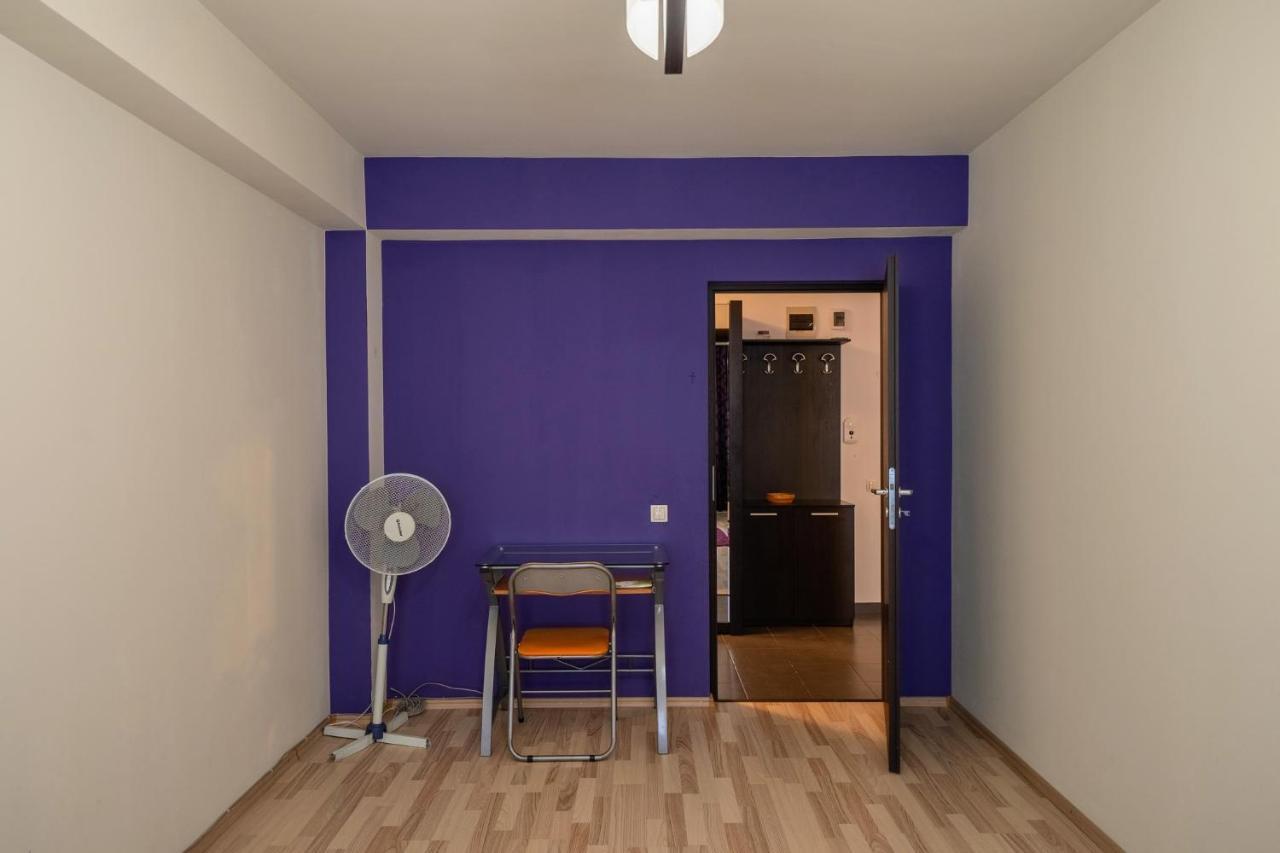 Quiet 3-Room Apt - 2 Parking Spaces - 5 Min Bus Floreşti المظهر الخارجي الصورة