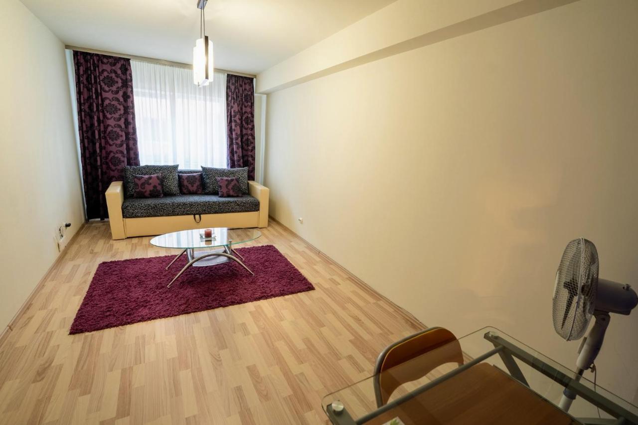 Quiet 3-Room Apt - 2 Parking Spaces - 5 Min Bus Floreşti المظهر الخارجي الصورة